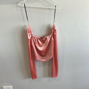 Cute pink velvet cropped long sleeve!